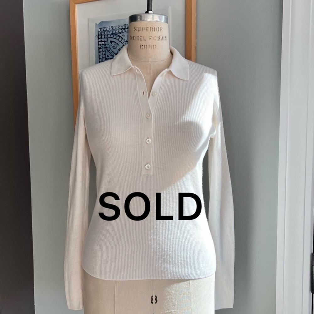 SOLD Banana Republic Ribbed Wool Blend Top
Size S